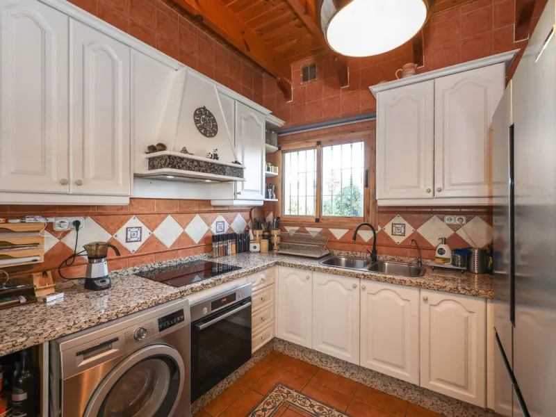 Detached Finca with Expansive Open Views