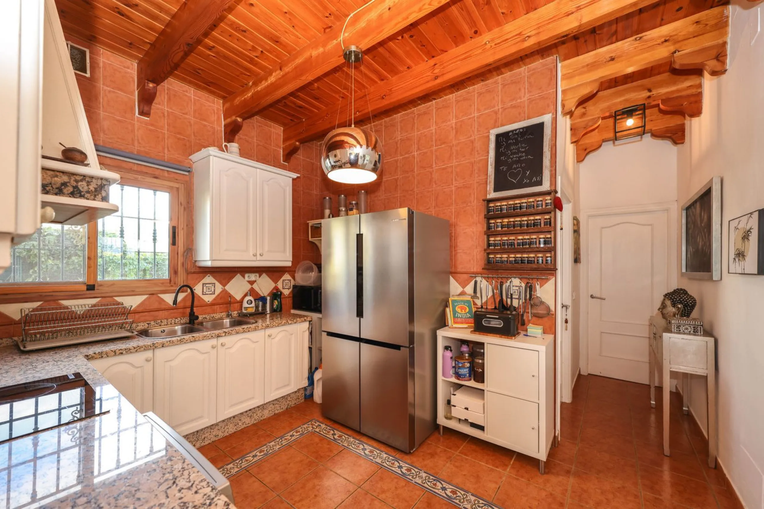 Detached Finca with Expansive Open Views