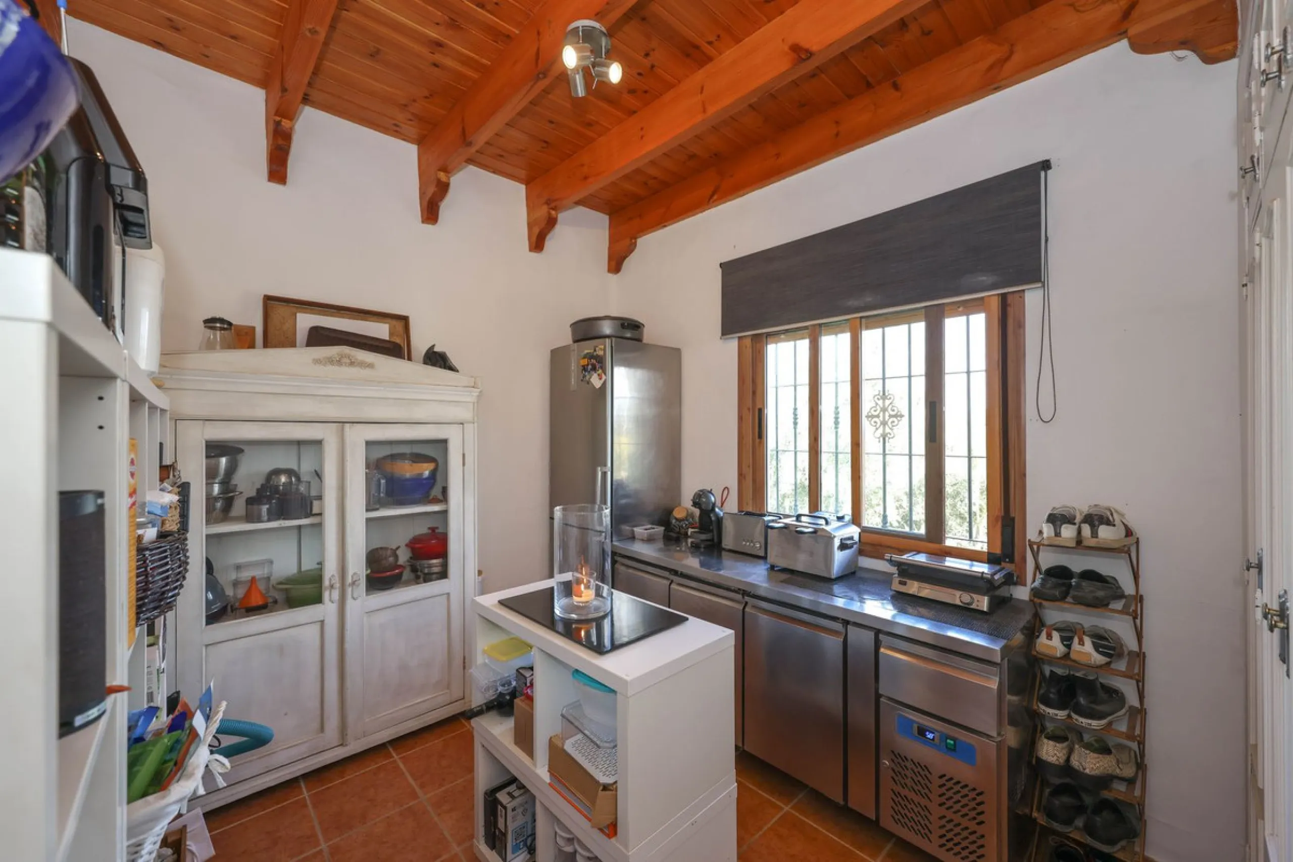 Detached Finca with Expansive Open Views