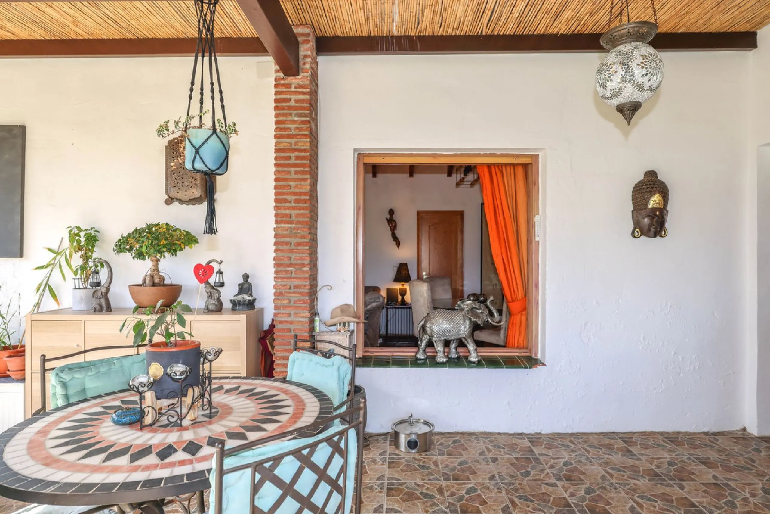 Detached Finca with Expansive Open Views