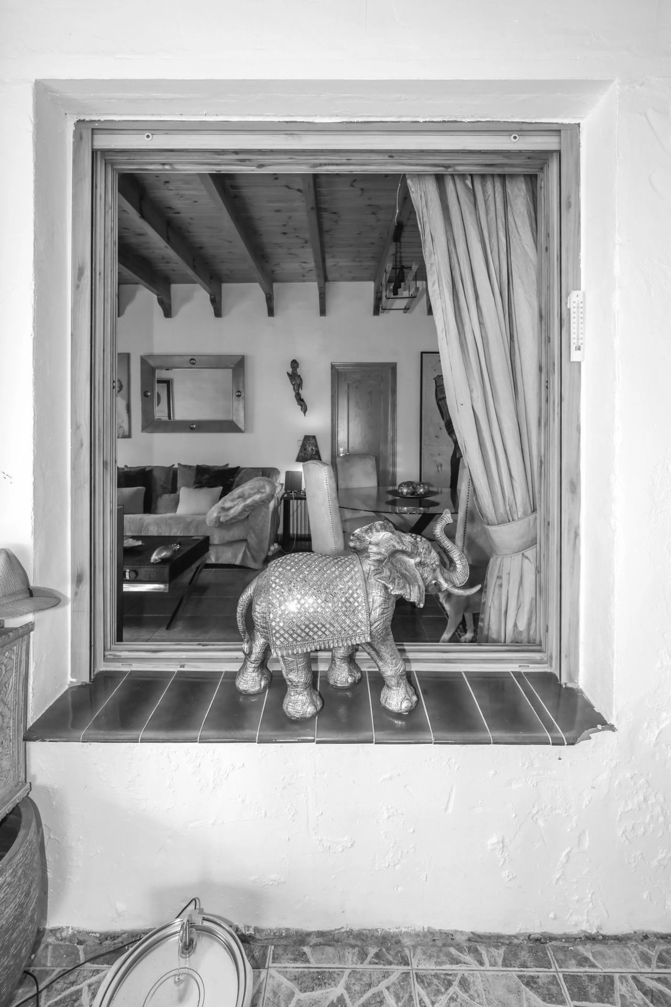 Detached Finca with Expansive Open Views