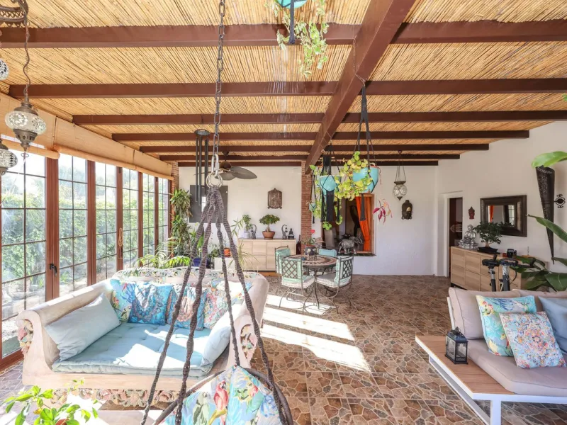 Detached Finca with Expansive Open Views