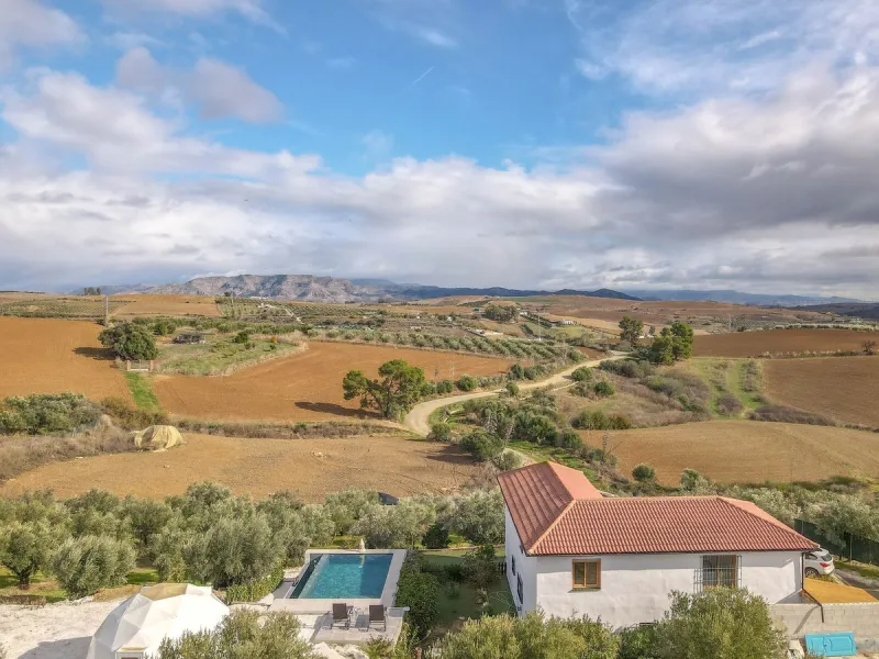 Detached Finca with Expansive Open Views