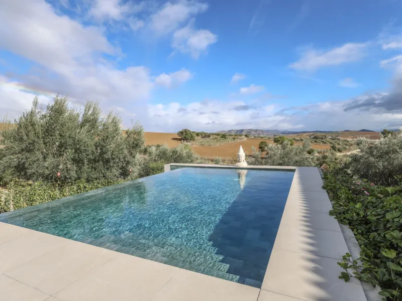 Detached Finca with Expansive Open Views