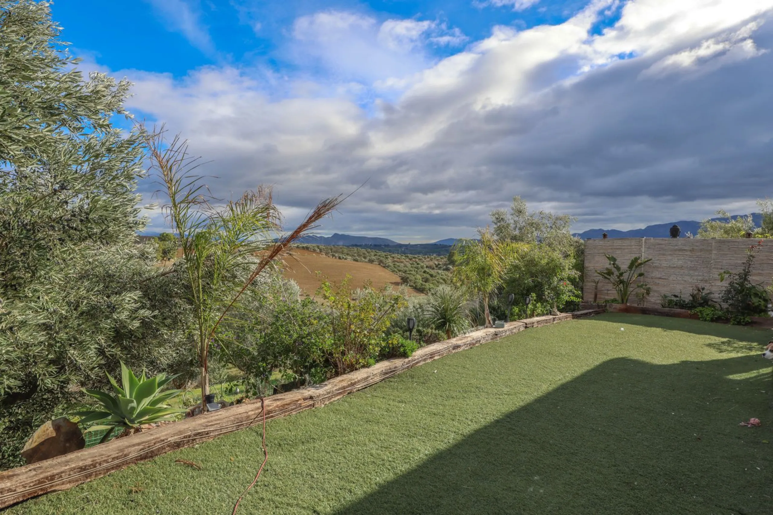 Detached Finca with Expansive Open Views