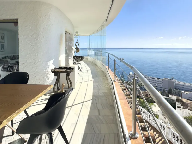 Panoramic sea-view villa in Torremuelle, Benalmádena