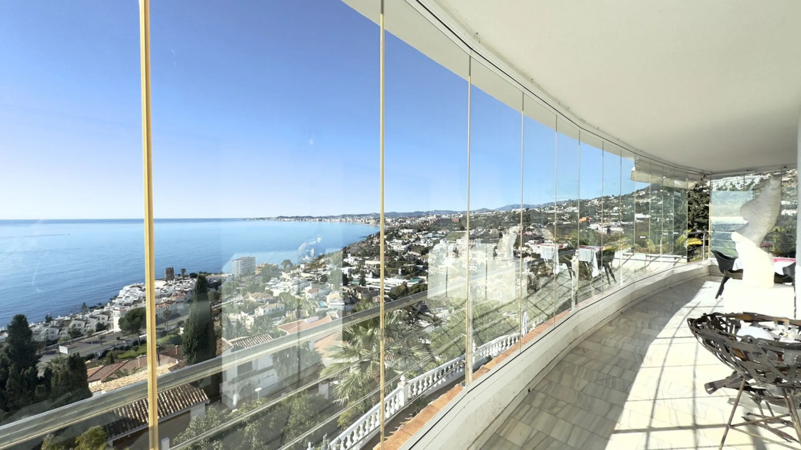 Panoramic sea-view villa in Torremuelle, Benalmádena