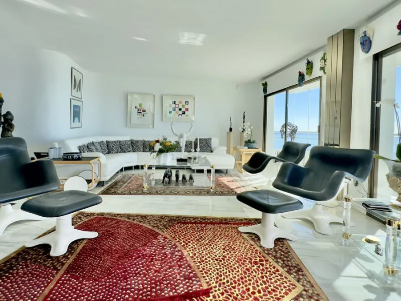 Panoramic sea-view villa in Torremuelle, Benalmádena