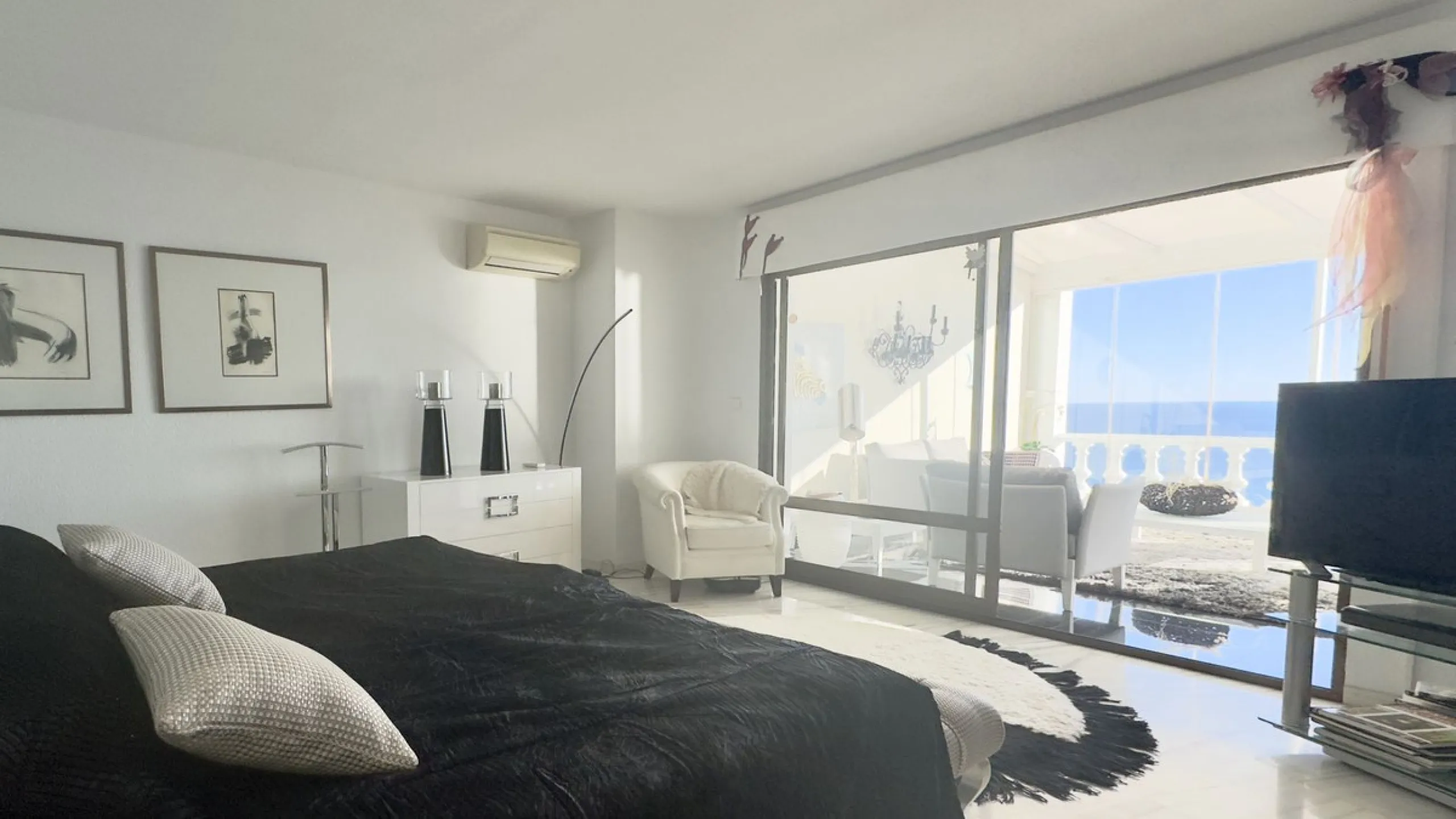 Panoramic sea-view villa in Torremuelle, Benalmádena