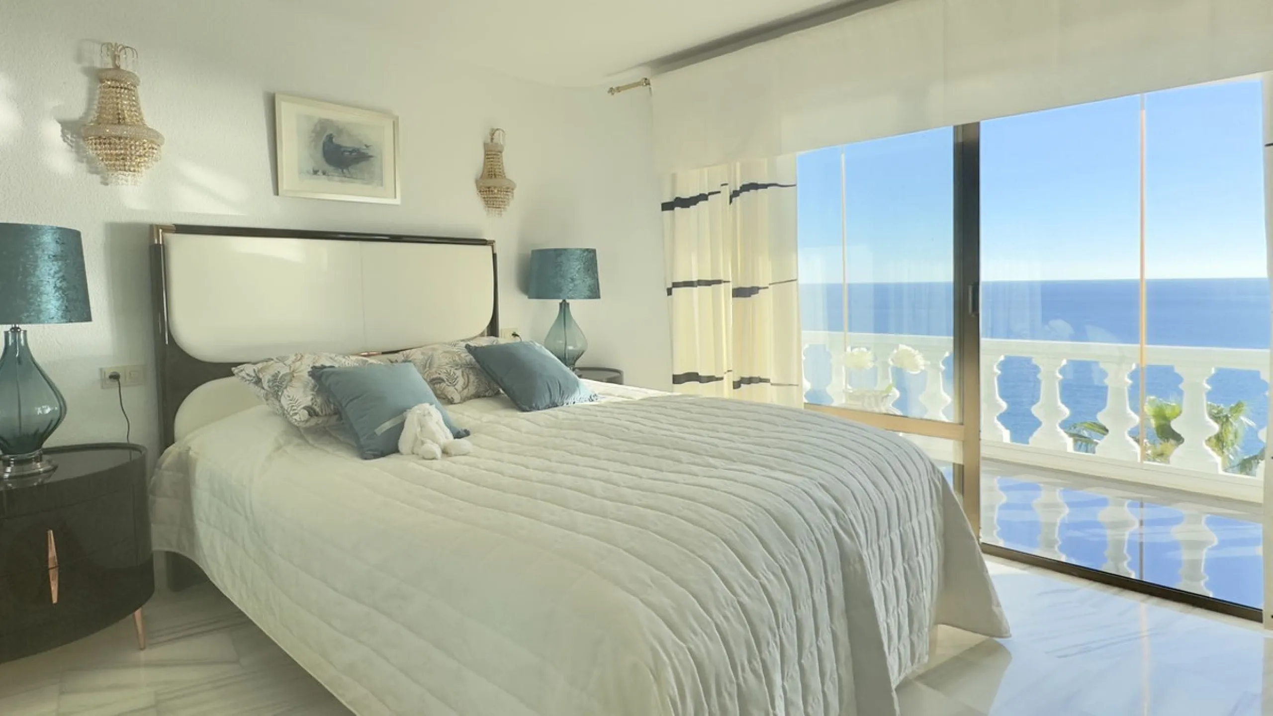 Panoramic sea-view villa in Torremuelle, Benalmádena