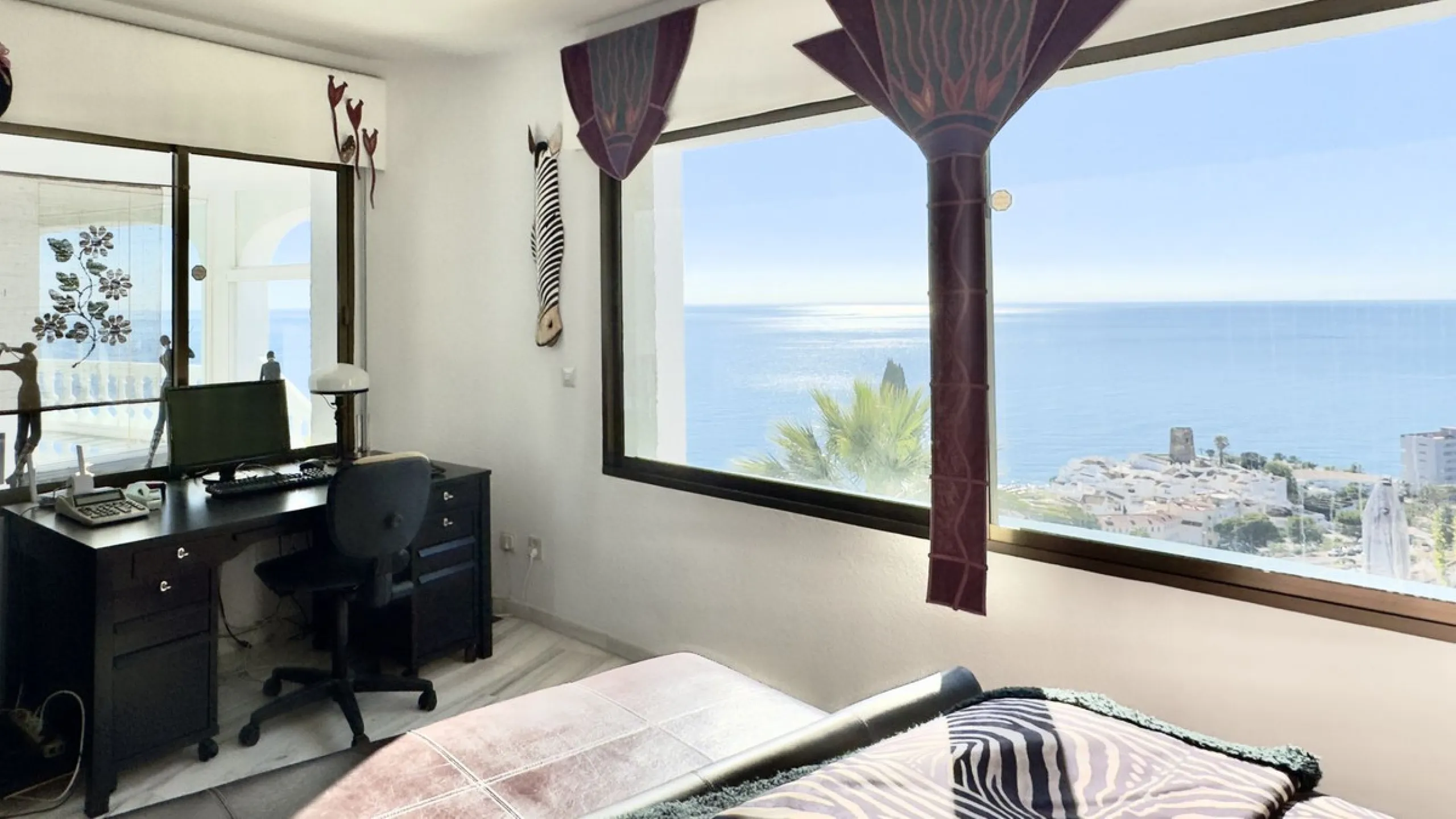 Panoramic sea-view villa in Torremuelle, Benalmádena