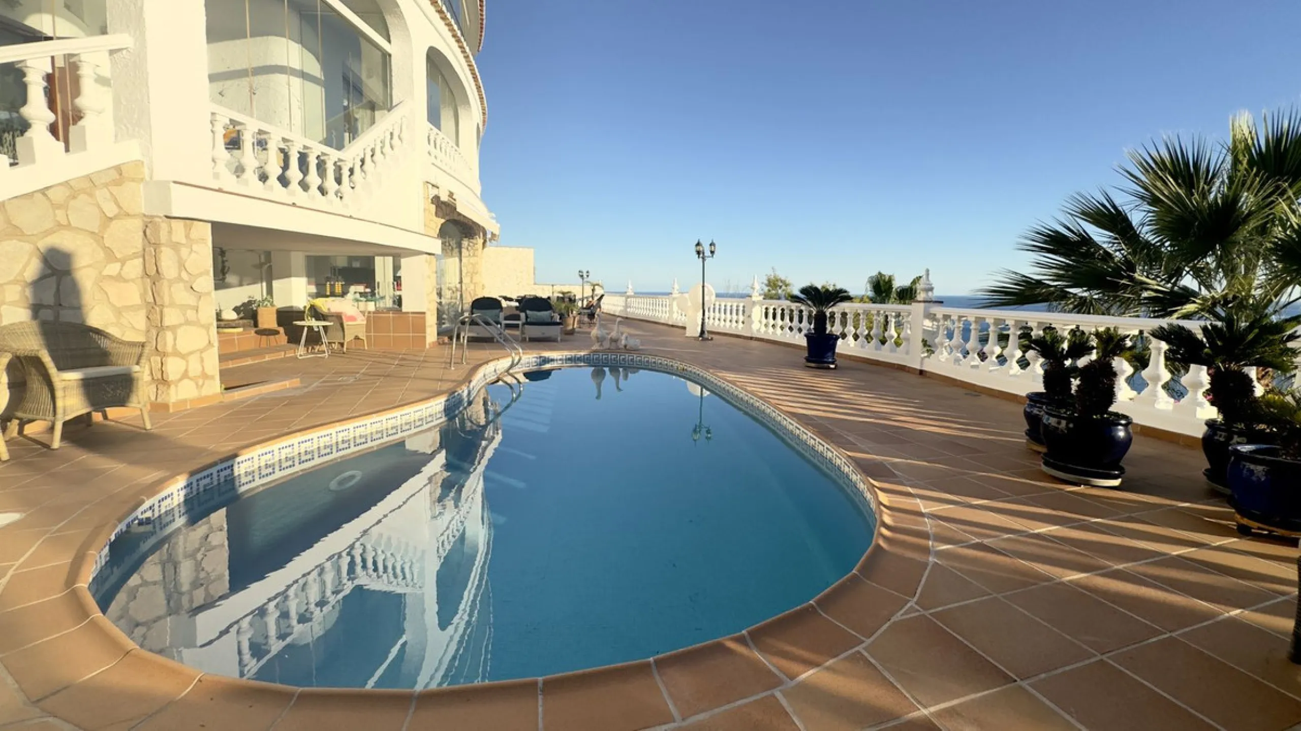 Panoramic sea-view villa in Torremuelle, Benalmádena