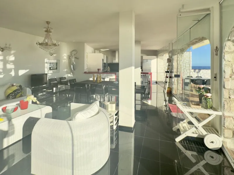 Panoramic sea-view villa in Torremuelle, Benalmádena