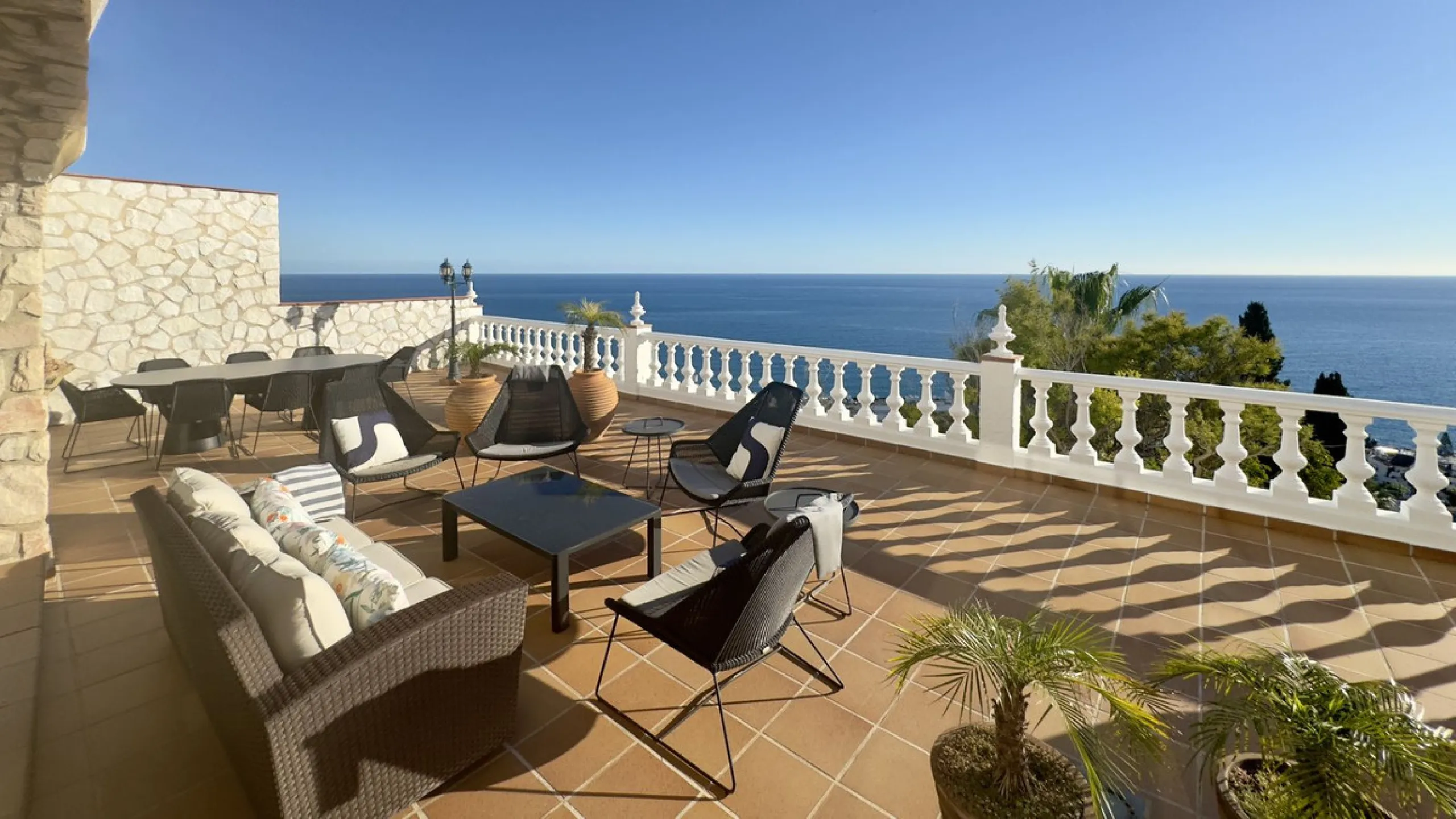 Panoramic sea-view villa in Torremuelle, Benalmádena