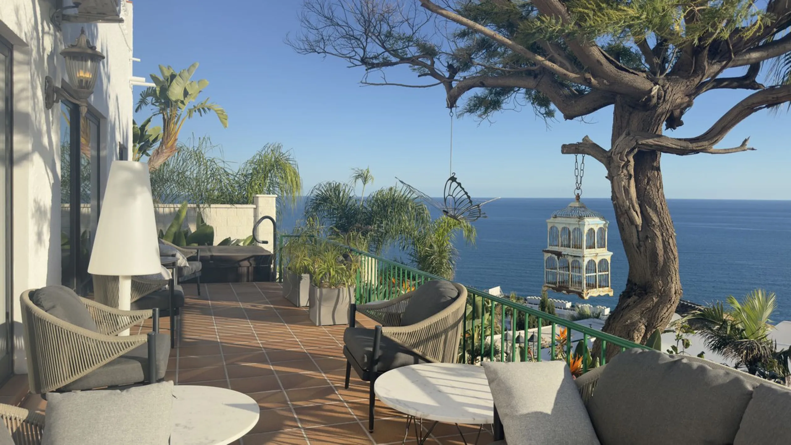 Panoramic sea-view villa in Torremuelle, Benalmádena