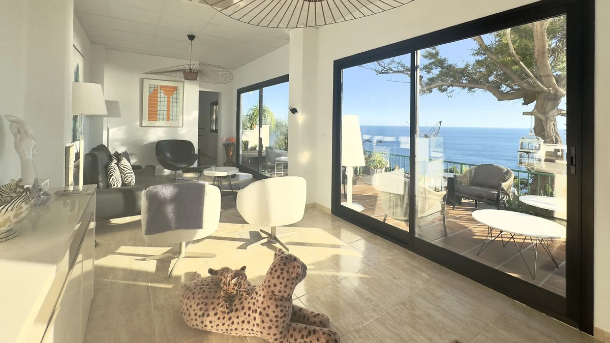Panoramic sea-view villa in Torremuelle, Benalmádena