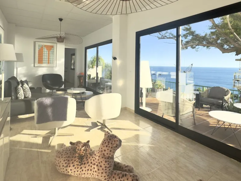 Panoramic sea-view villa in Torremuelle, Benalmádena