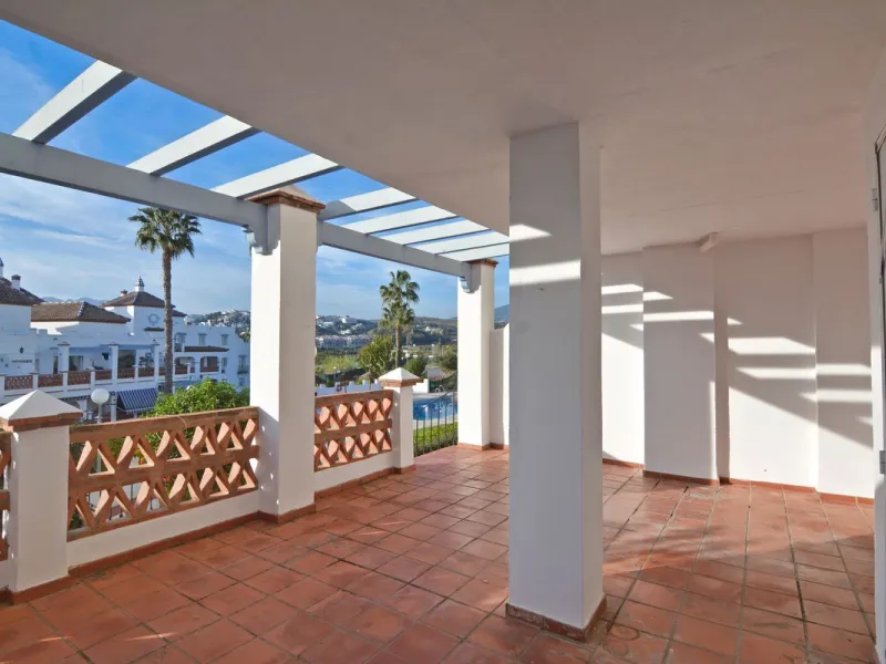 Magnificent apartment in Mijas Golf with sunny terrace and to the mountain