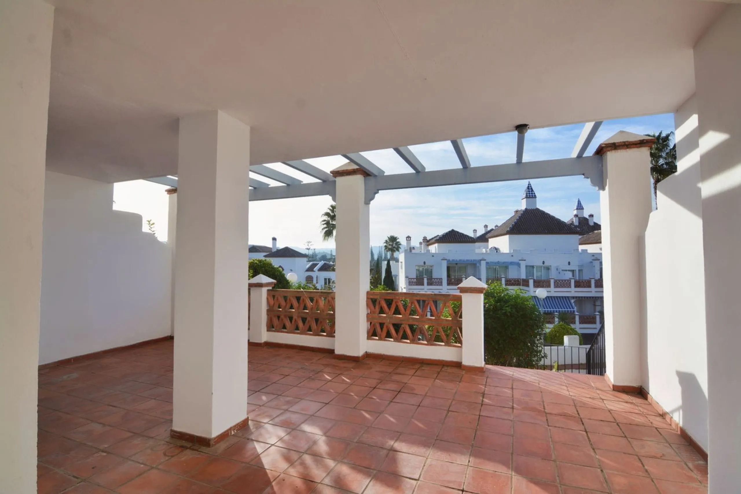 Magnificent apartment in Mijas Golf with sunny terrace and to the mountain