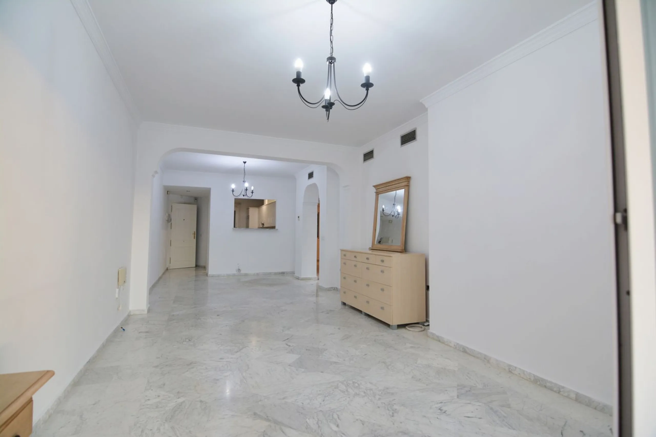 Magnificent apartment in Mijas Golf with sunny terrace and to the mountain