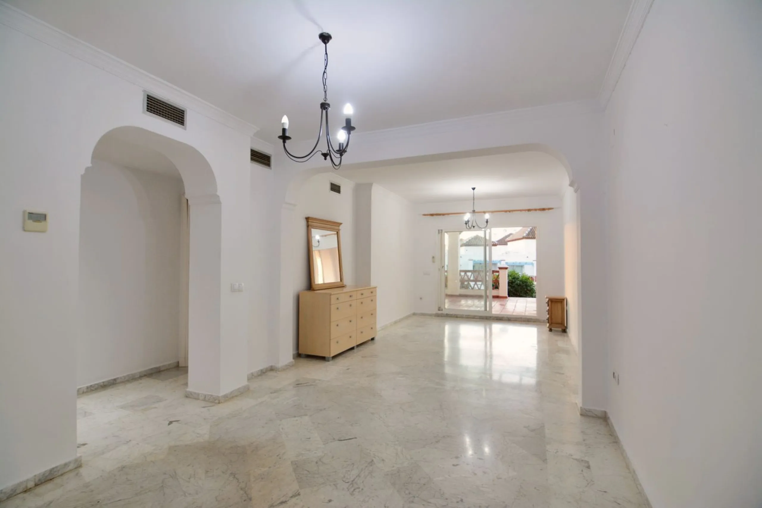 Magnificent apartment in Mijas Golf with sunny terrace and to the mountain