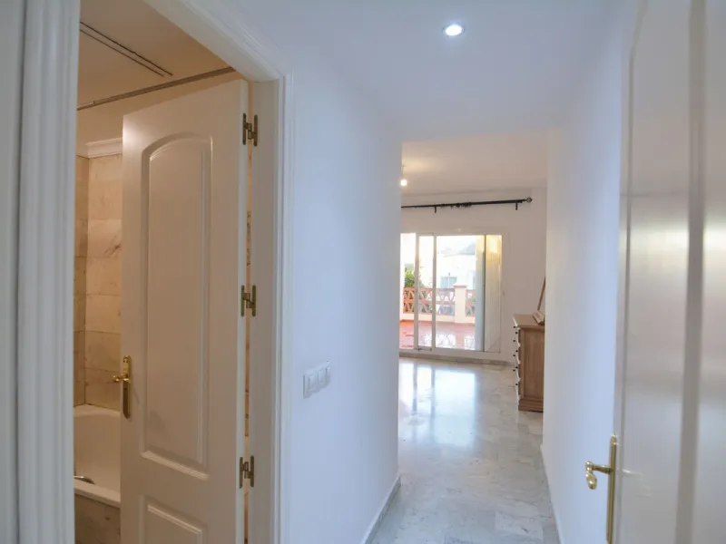 Magnificent apartment in Mijas Golf with sunny terrace and to the mountain