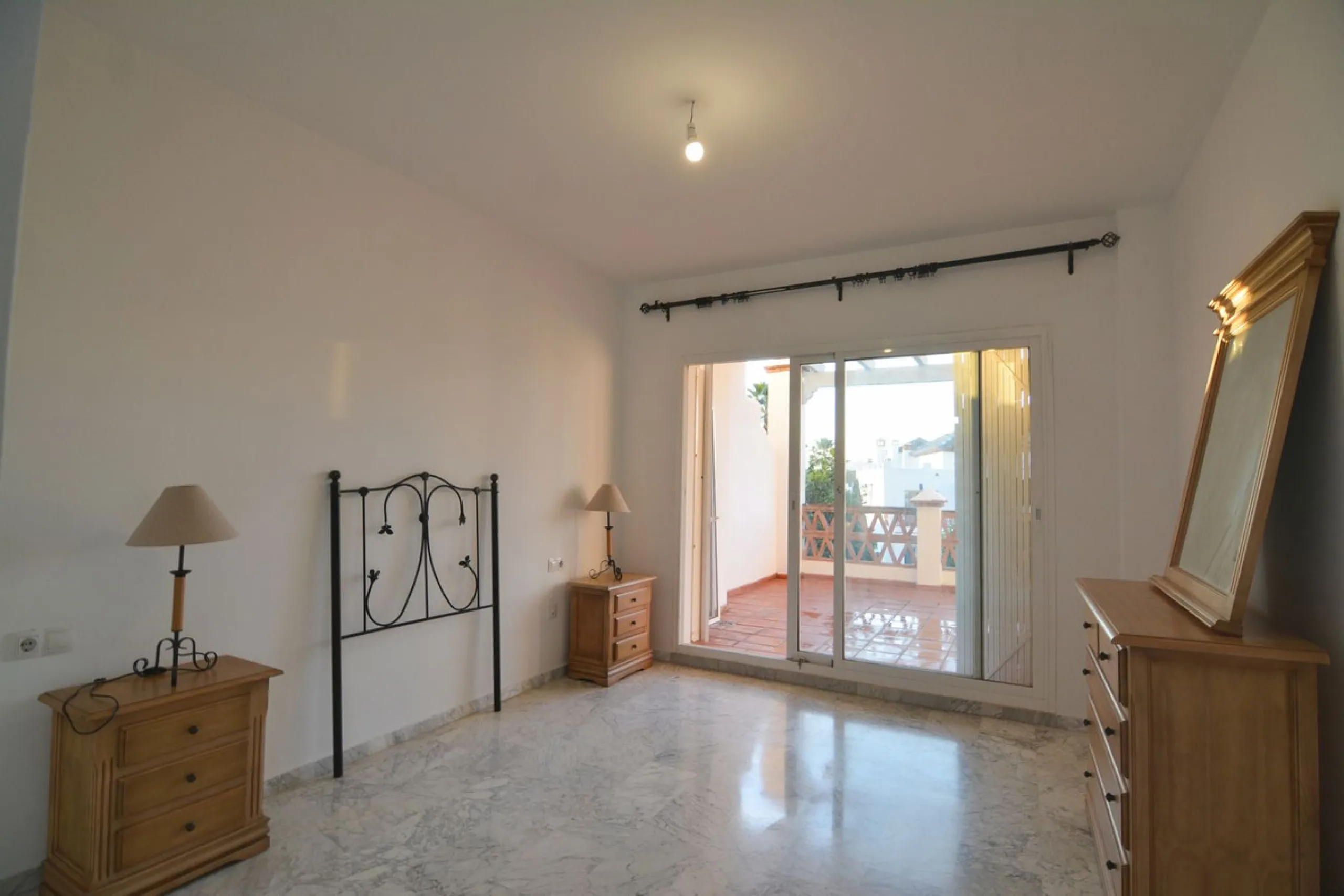 Magnificent apartment in Mijas Golf with sunny terrace and to the mountain