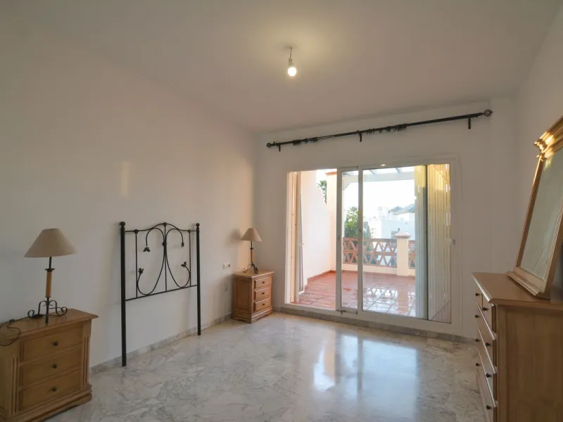 Magnificent apartment in Mijas Golf with sunny terrace and to the mountain