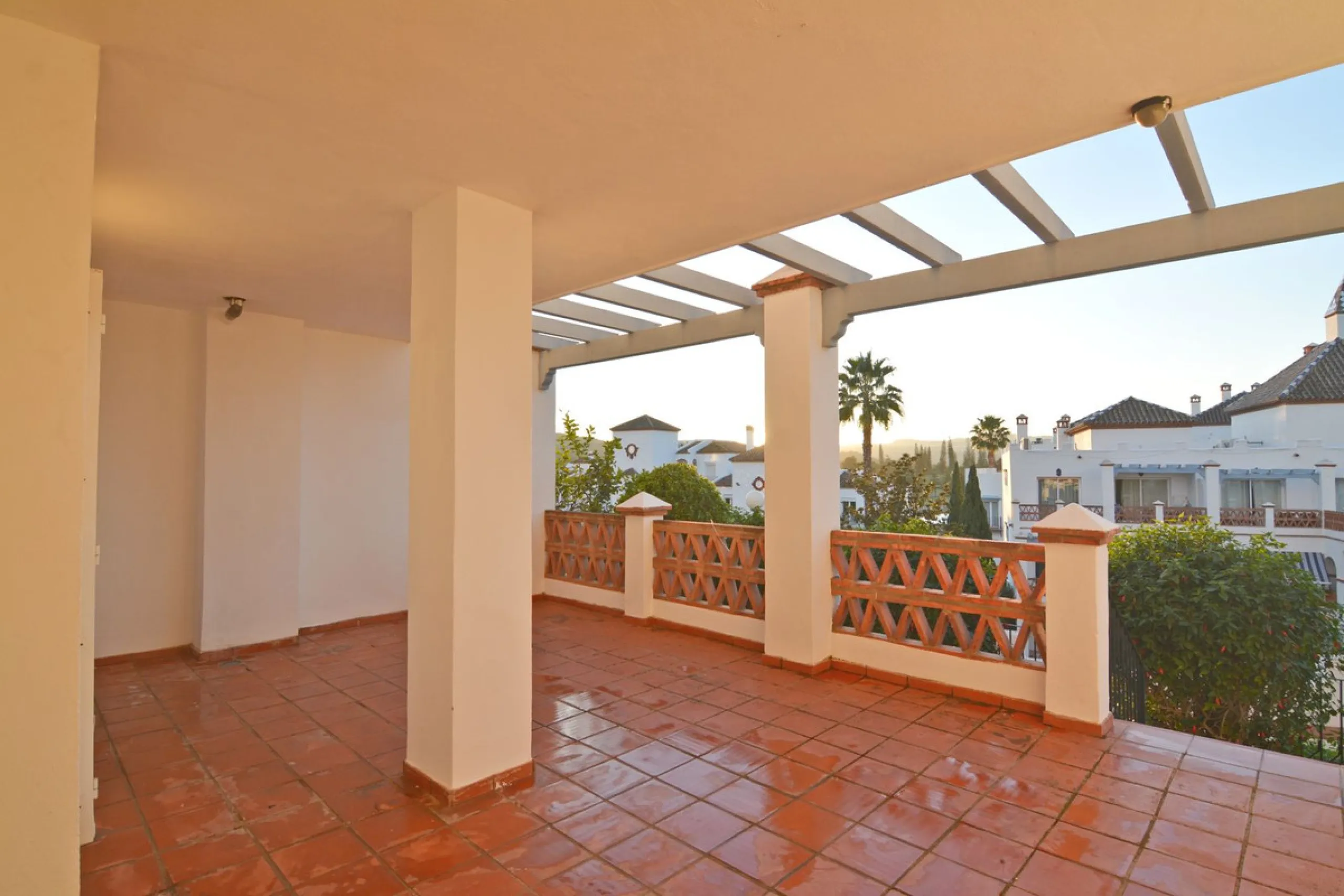 Magnificent apartment in Mijas Golf with sunny terrace and to the mountain