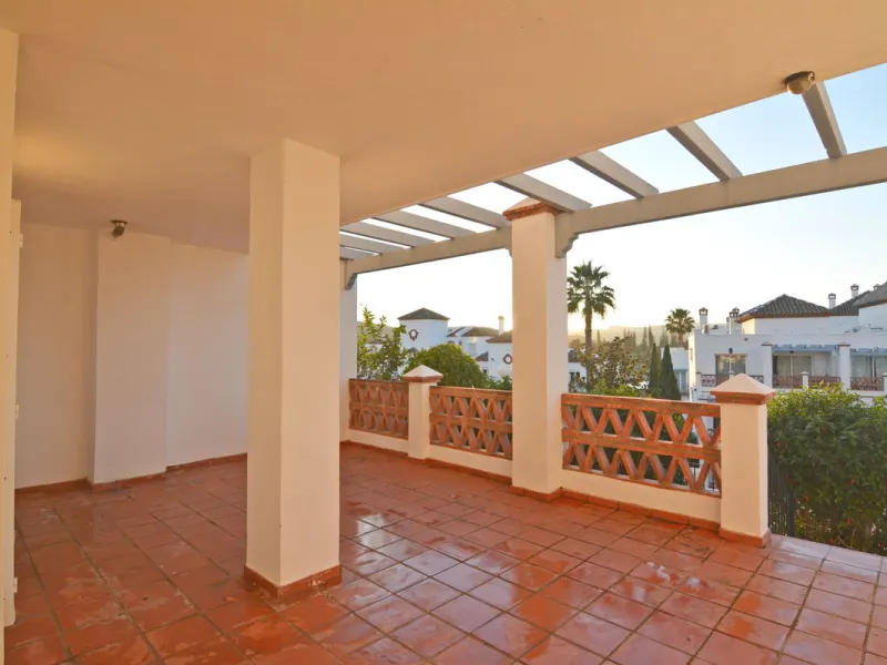 Magnificent apartment in Mijas Golf with sunny terrace and to the mountain