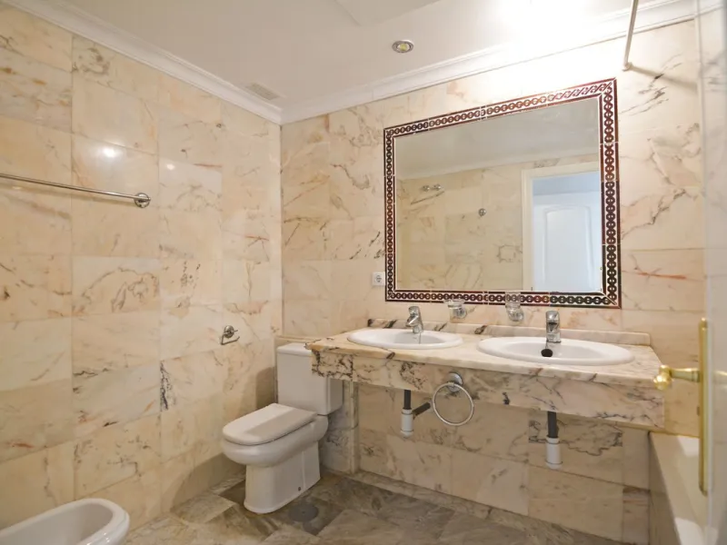 Magnificent apartment in Mijas Golf with sunny terrace and to the mountain
