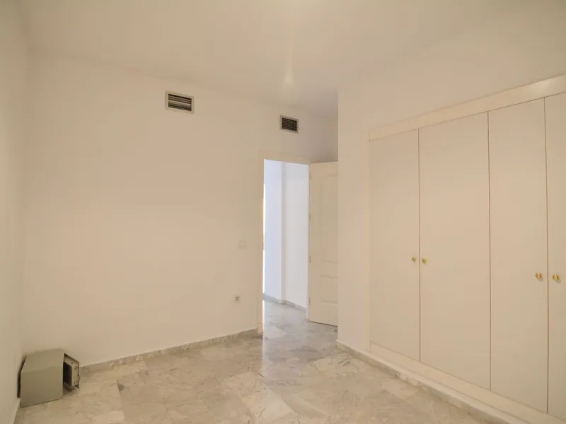 Magnificent apartment in Mijas Golf with sunny terrace and to the mountain