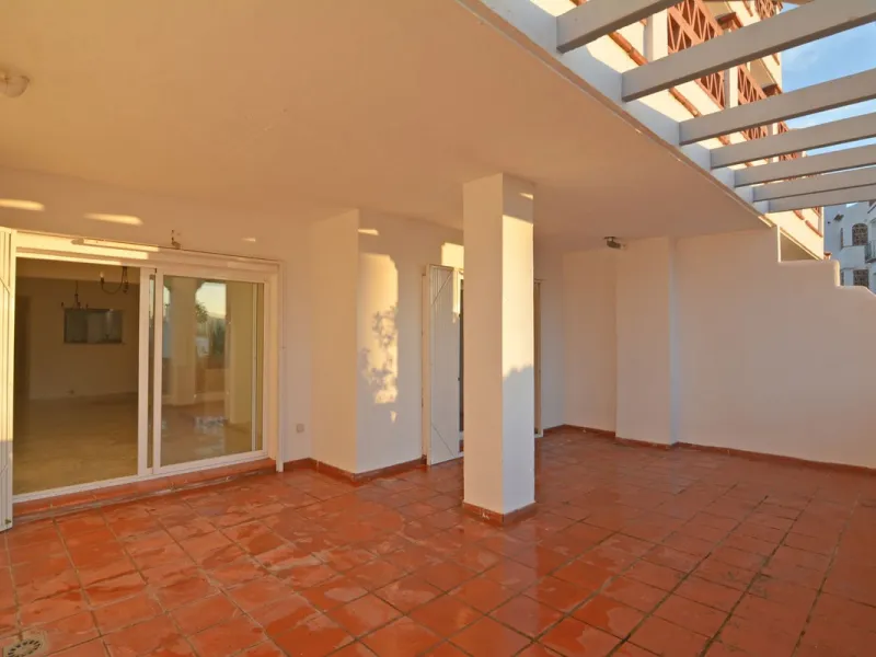 Magnificent apartment in Mijas Golf with sunny terrace and to the mountain