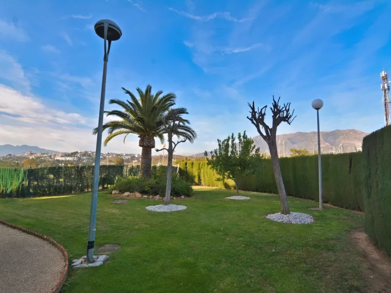 Magnificent apartment in Mijas Golf with sunny terrace and to the mountain