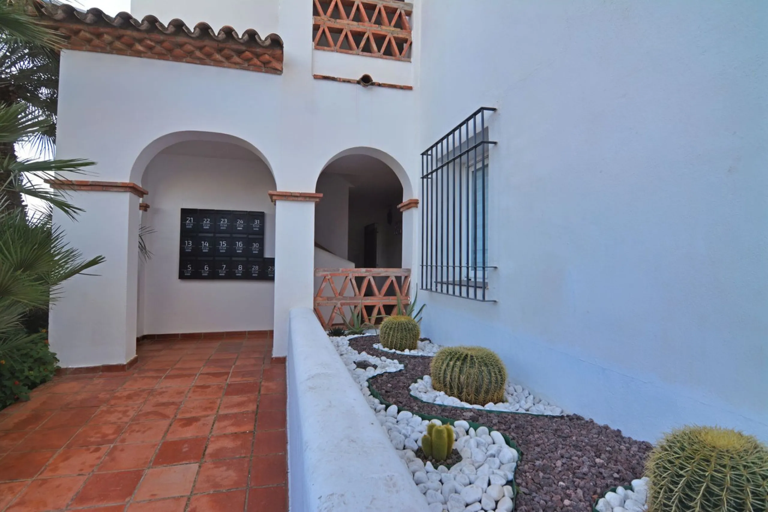 Magnificent apartment in Mijas Golf with sunny terrace and to the mountain