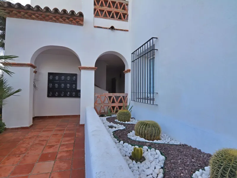 Magnificent apartment in Mijas Golf with sunny terrace and to the mountain