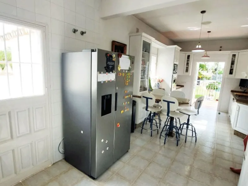 House - Detached Villa в продаже в Benalmadena, Málaga. В доме 8 спален и 7 ванных комнат. Площадь дома 625 м². Площадь участка 1548 м²
