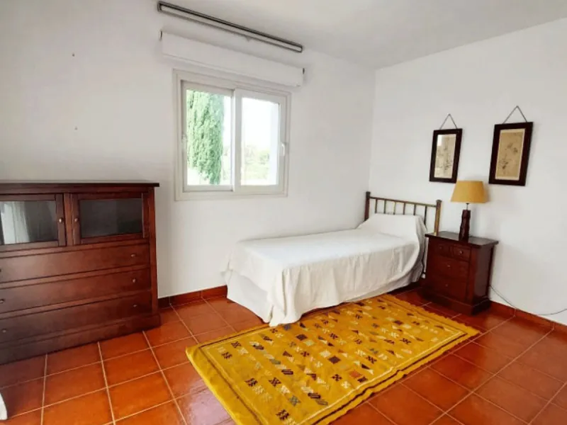 House - Detached Villa в продаже в Benalmadena, Málaga. В доме 8 спален и 7 ванных комнат. Площадь дома 625 м². Площадь участка 1548 м²