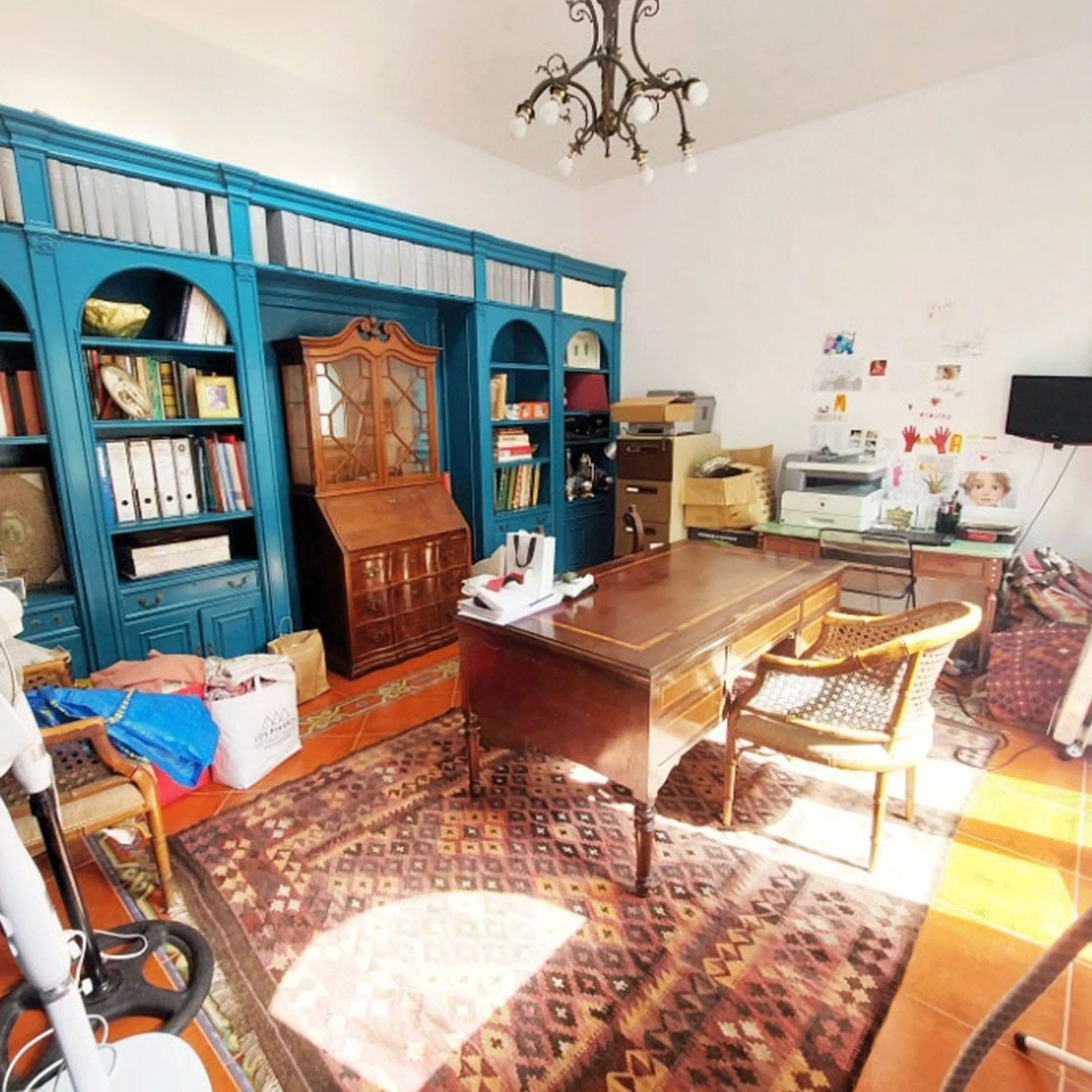 House - Detached Villa в продаже в Benalmadena, Málaga. В доме 8 спален и 7 ванных комнат. Площадь дома 625 м². Площадь участка 1548 м²
