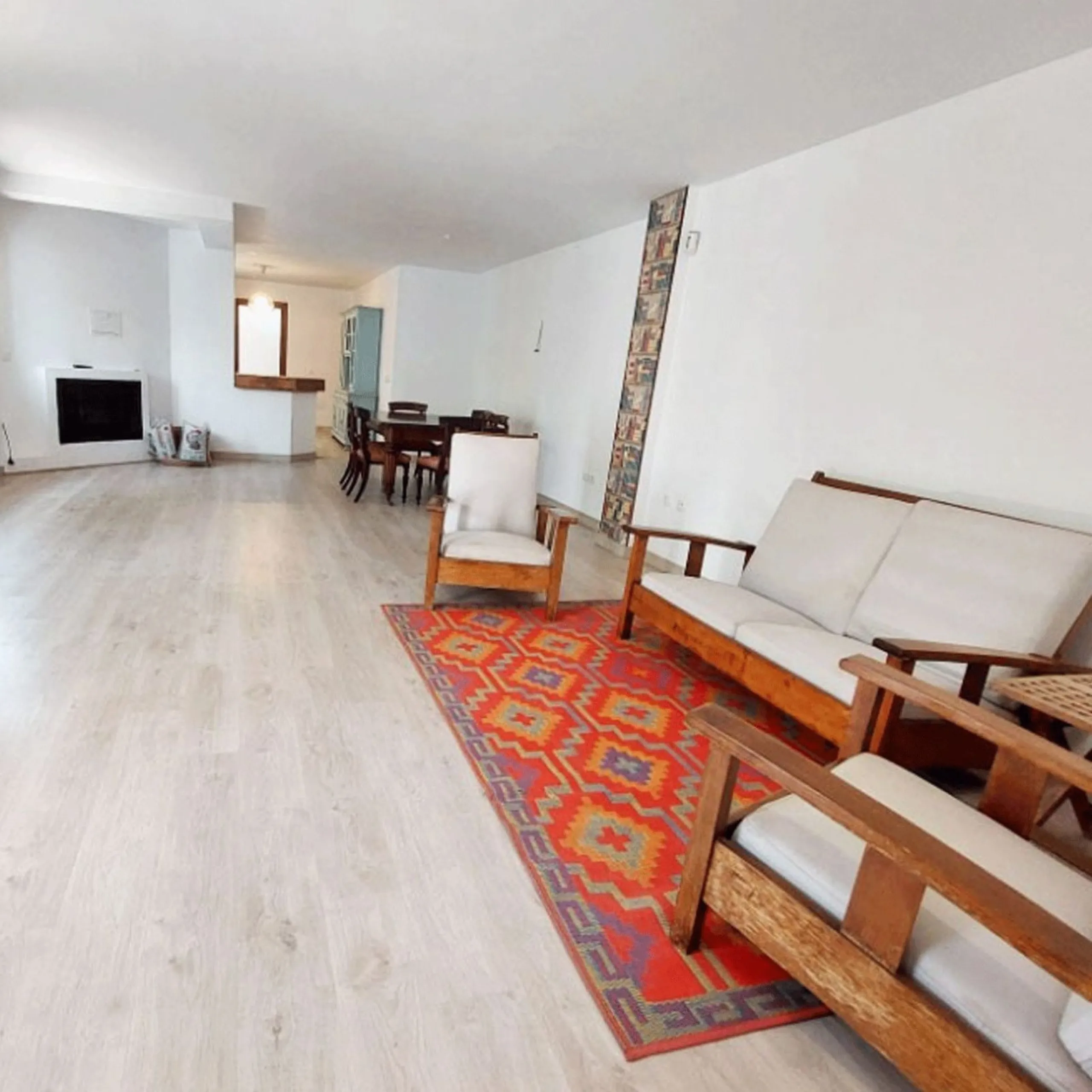 House - Detached Villa в продаже в Benalmadena, Málaga. В доме 8 спален и 7 ванных комнат. Площадь дома 625 м². Площадь участка 1548 м²