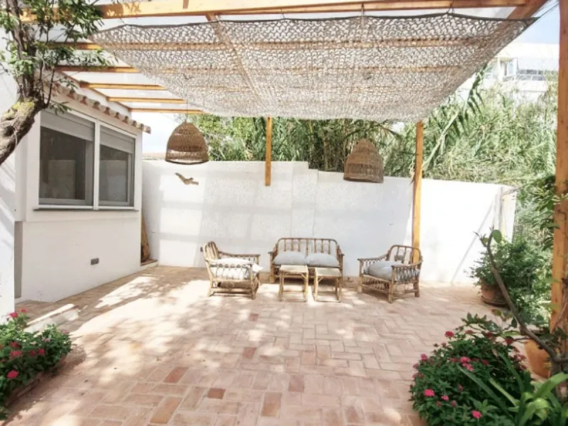 House - Detached Villa в продаже в Benalmadena, Málaga. В доме 8 спален и 7 ванных комнат. Площадь дома 625 м². Площадь участка 1548 м²