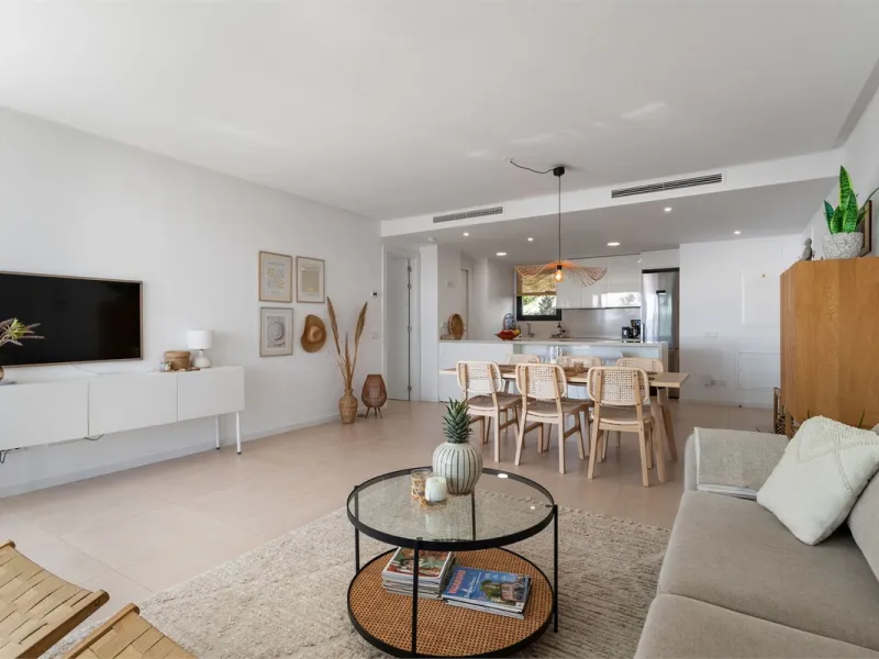 Apartment - Middle Floor Apartment в продаже в Fuengirola, Málaga. В доме 3 спален и 2 ванных комнат. Площадь дома 122 м²