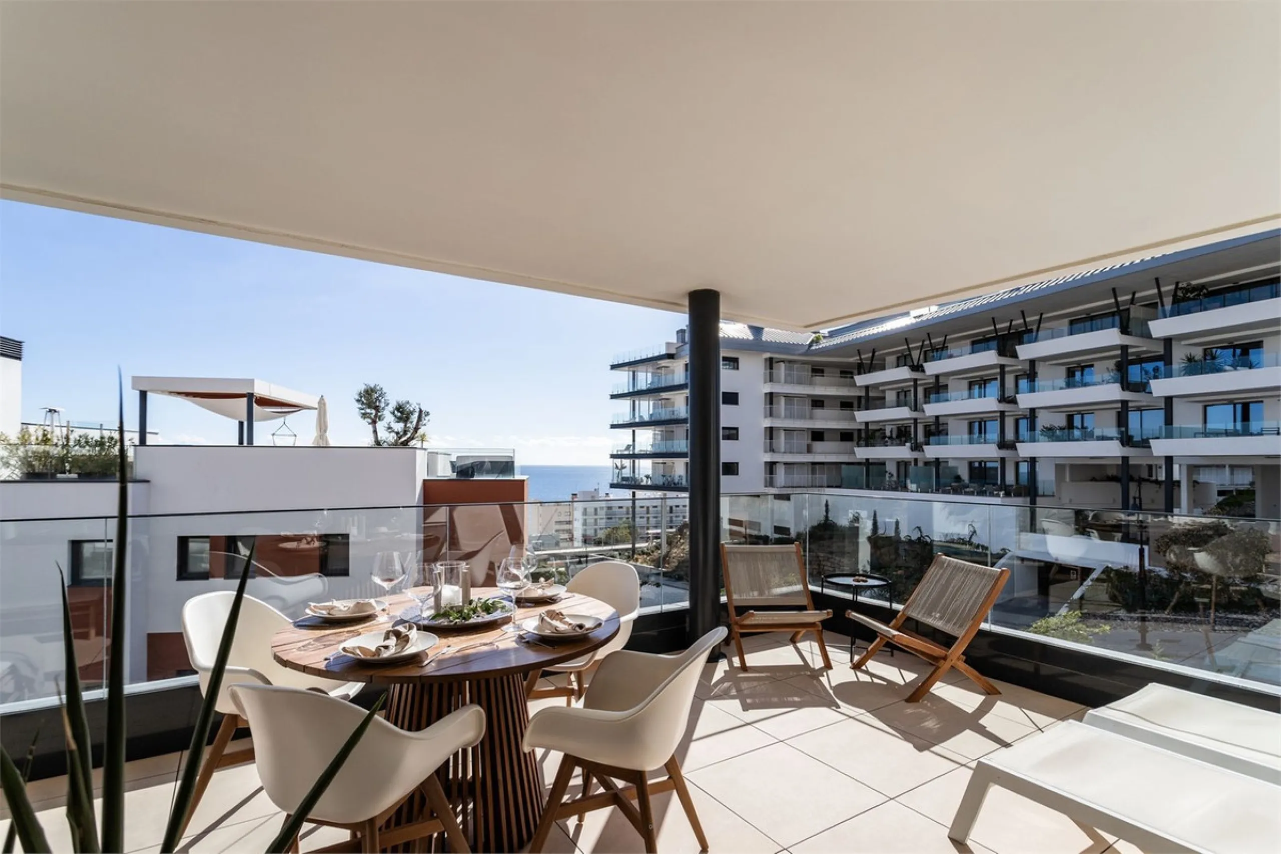 Apartment - Middle Floor Apartment в продаже в Fuengirola, Málaga. В доме 3 спален и 2 ванных комнат. Площадь дома 122 м²