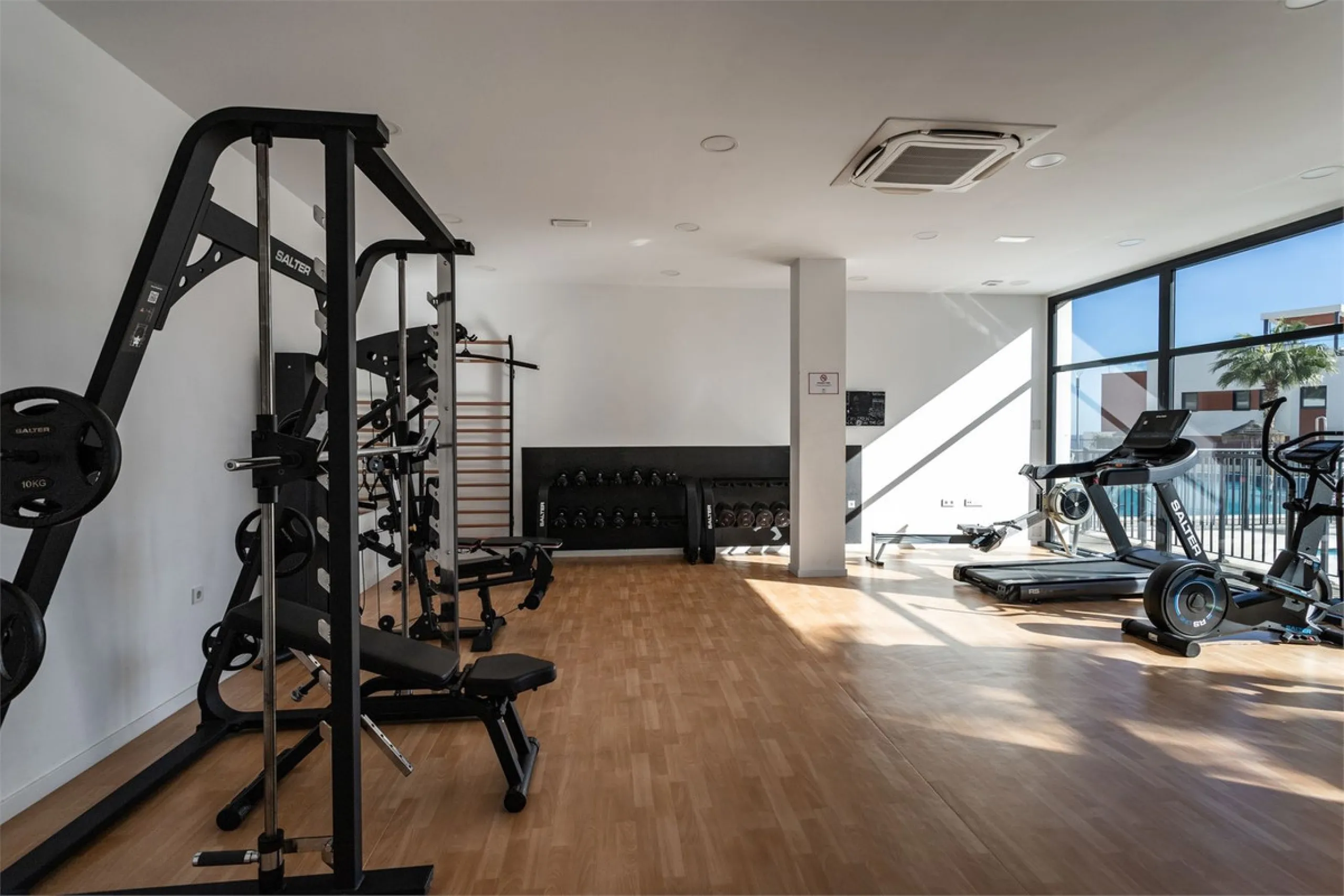Apartment - Middle Floor Apartment в продаже в Fuengirola, Málaga. В доме 3 спален и 2 ванных комнат. Площадь дома 122 м²