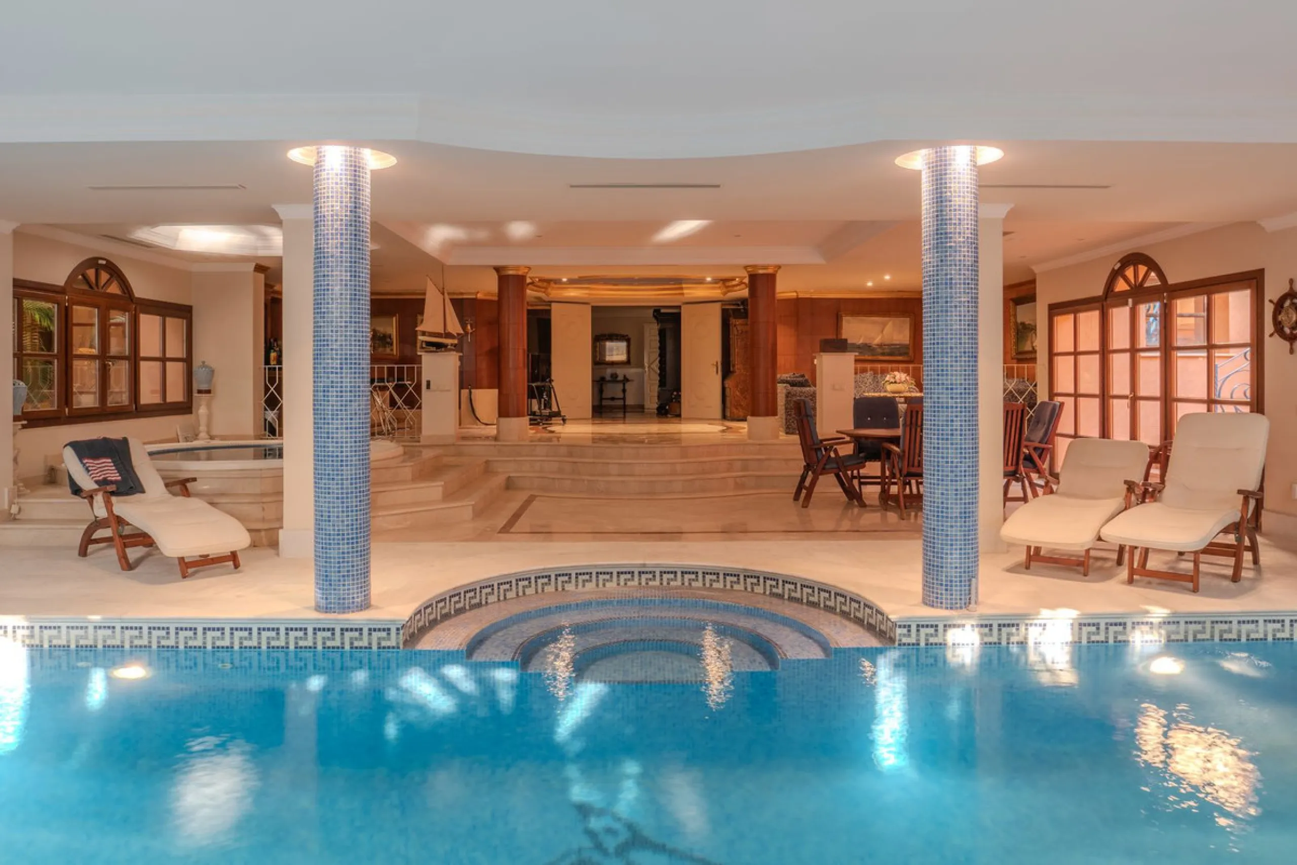 Villa Herencia stands as a magnificent masterpiece of classic architecture, embodying timeless elegance and exceptional craftsmanship.