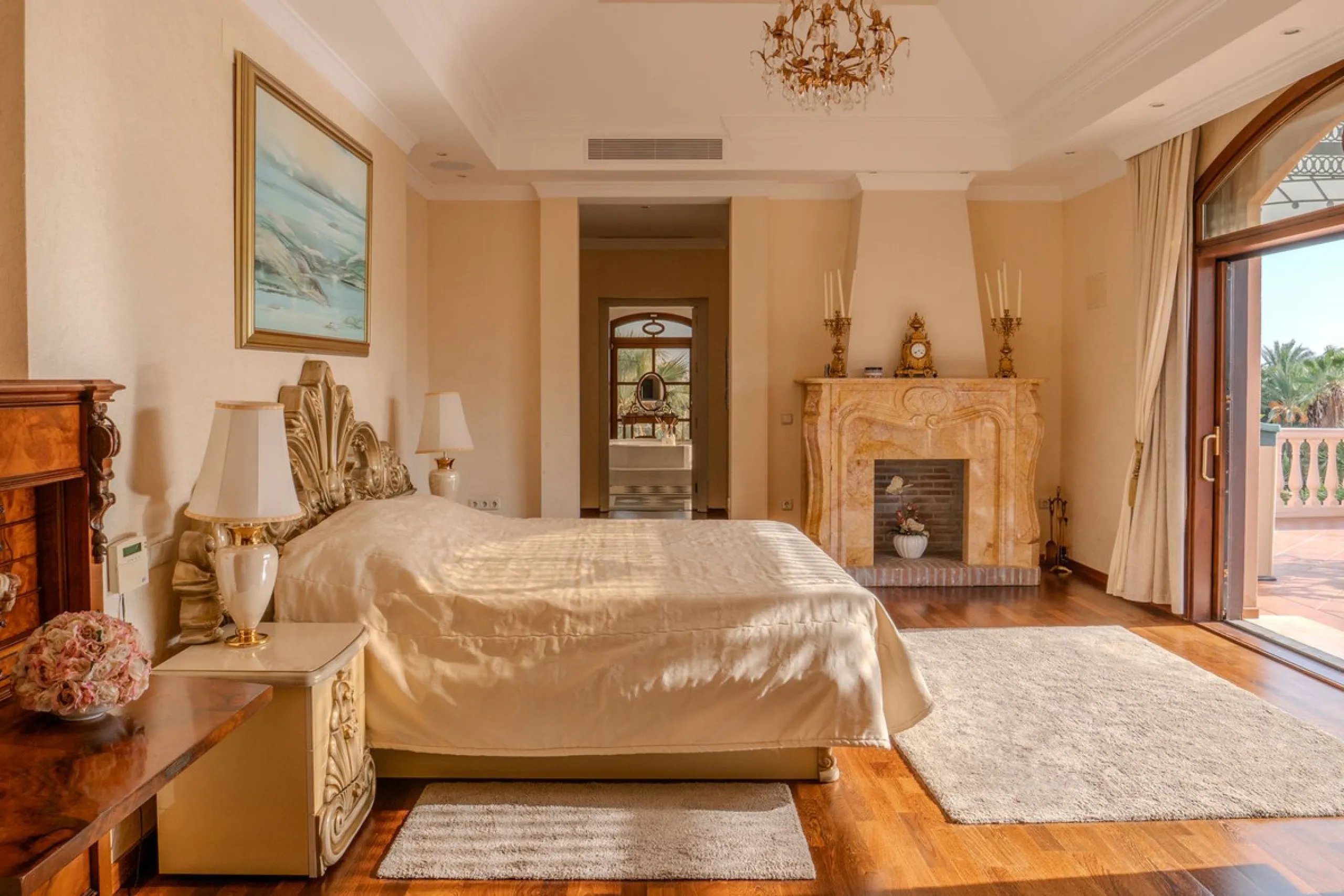 Villa Herencia stands as a magnificent masterpiece of classic architecture, embodying timeless elegance and exceptional craftsmanship.