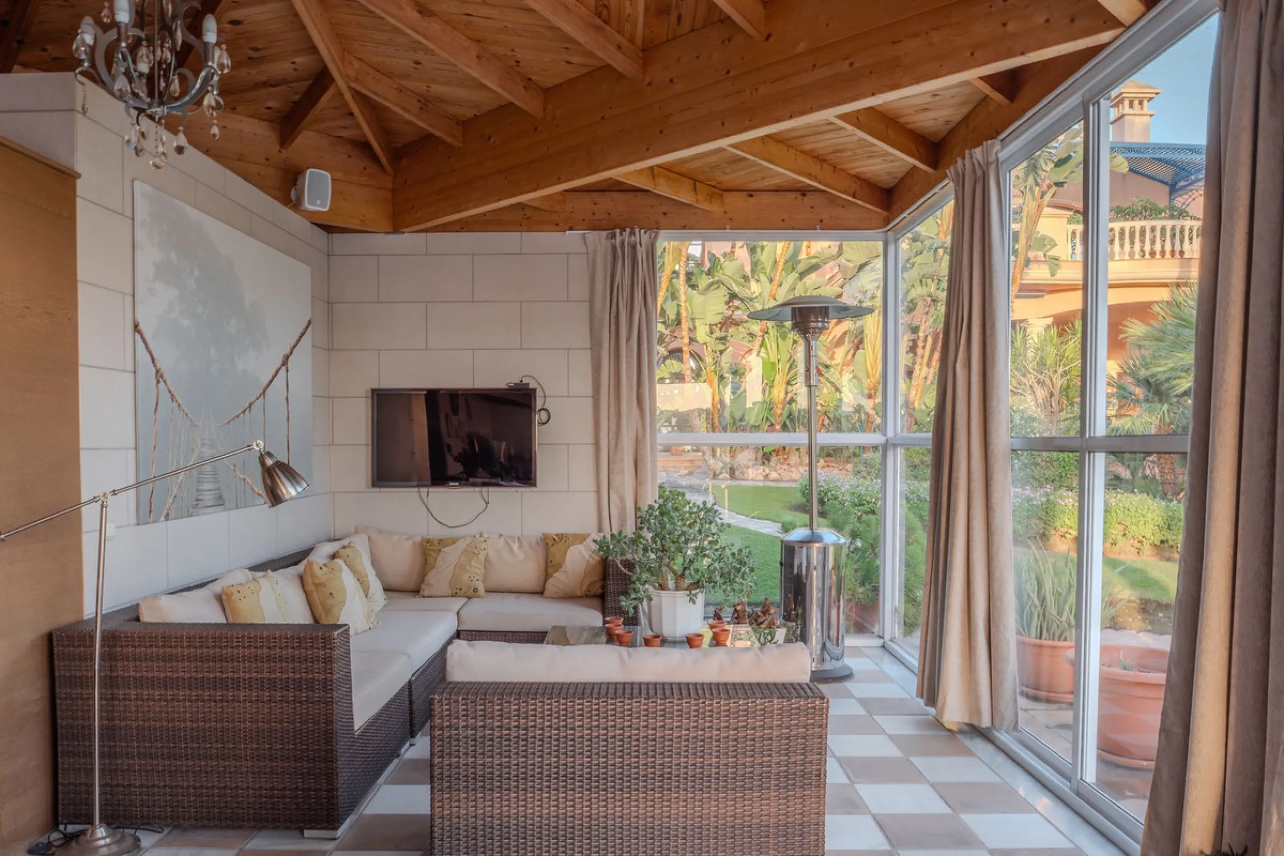 Villa Herencia stands as a magnificent masterpiece of classic architecture, embodying timeless elegance and exceptional craftsmanship.