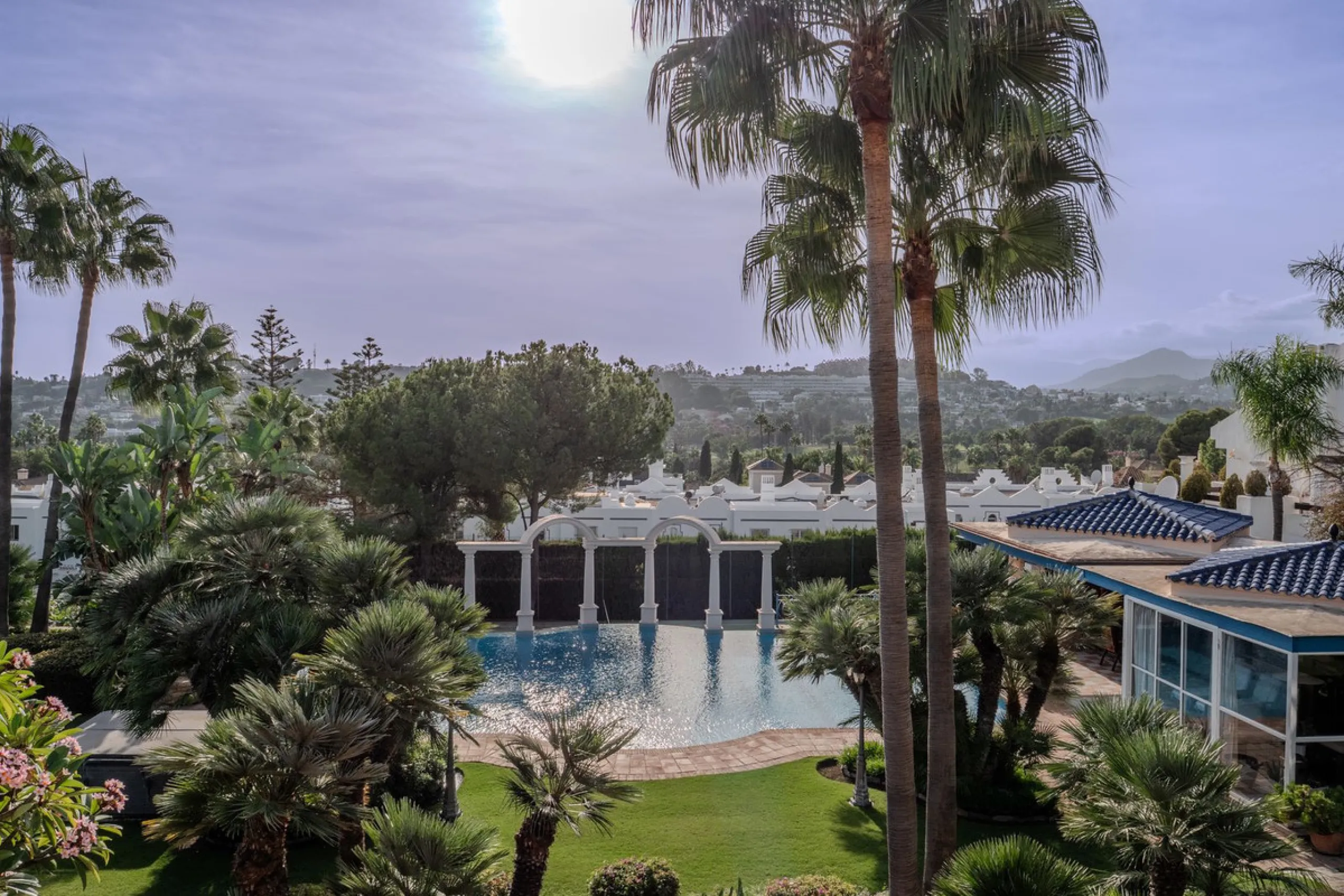 Villa Herencia stands as a magnificent masterpiece of classic architecture, embodying timeless elegance and exceptional craftsmanship.