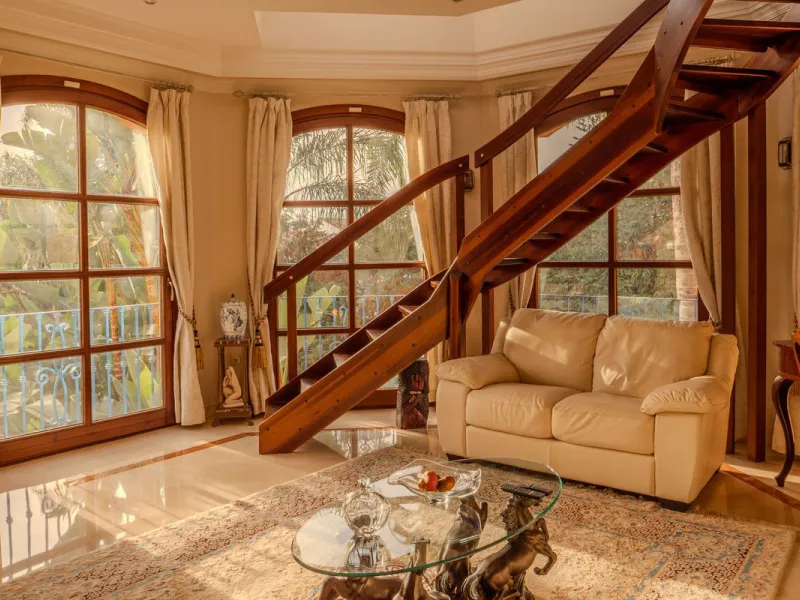 Villa Herencia stands as a magnificent masterpiece of classic architecture, embodying timeless elegance and exceptional craftsmanship.