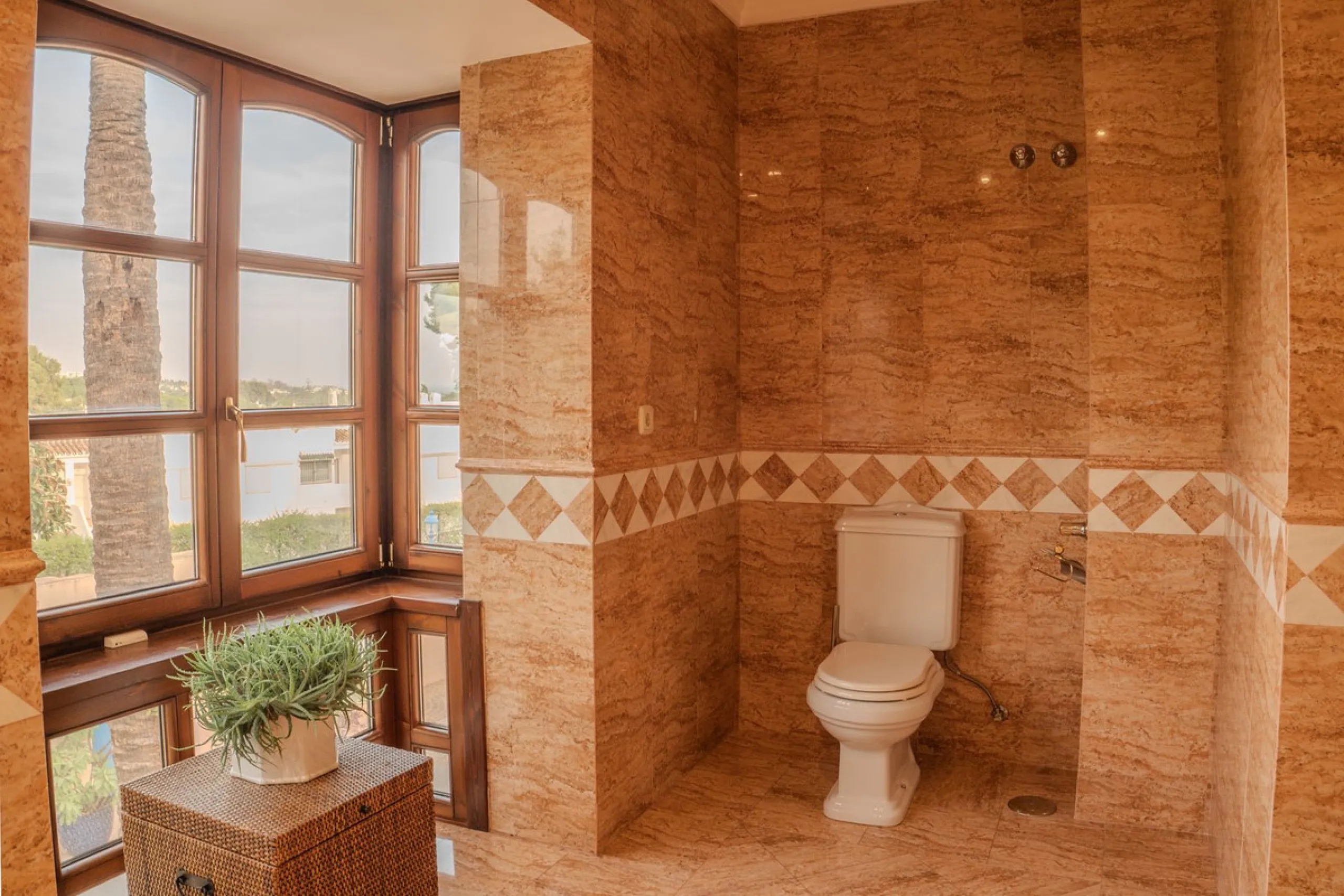 Villa Herencia stands as a magnificent masterpiece of classic architecture, embodying timeless elegance and exceptional craftsmanship.